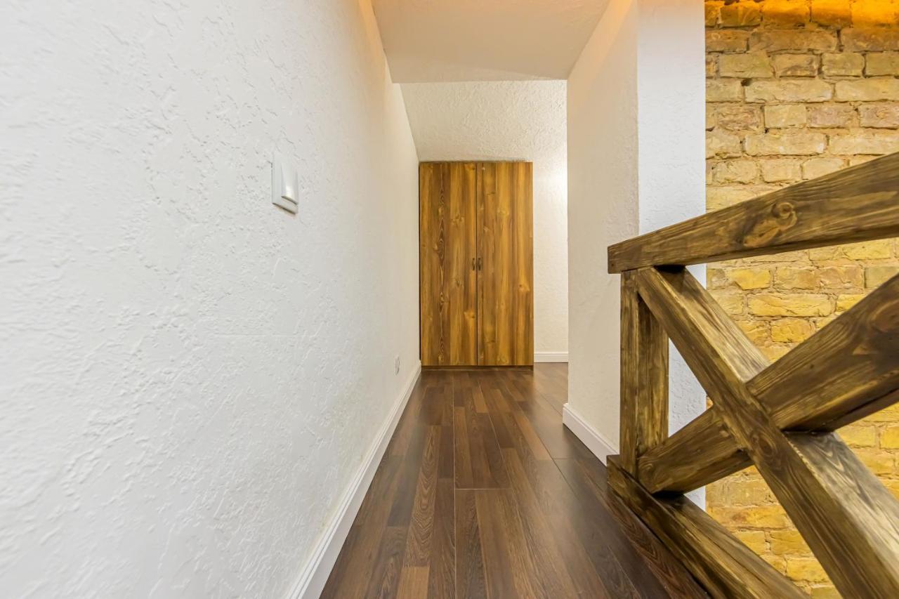 Kyiv Saksahanskoho Apart Hotel Экстерьер фото